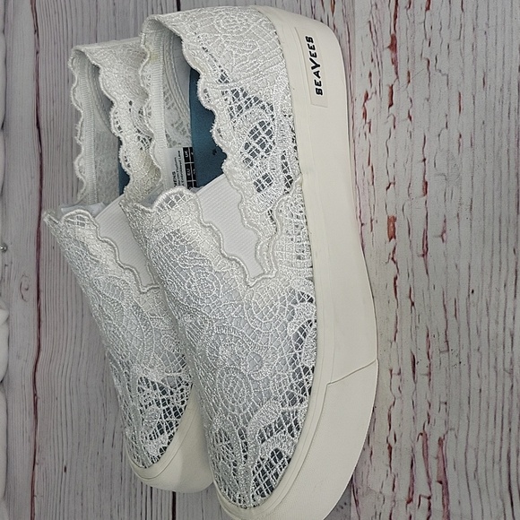 SeaVees White Lace Slip-On Sneakers with Platform Sole NWOT Size 8 - Picture 2 of 9